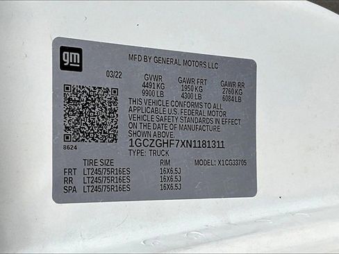 Used 2022 Chevrolet Express 3500 Extended w/ Driver Convenience Package image 16