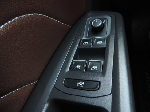 Used 2023 Volkswagen Atlas SEL AWD/4WD image 32