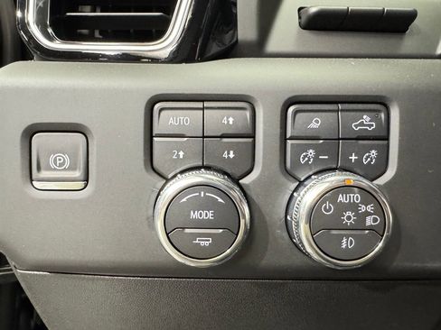 New 2025 GMC Sierra 2500 Denali w/ Denali Reserve Package image 20