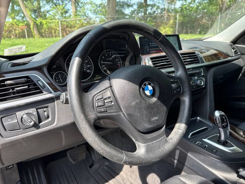 Used 2016 BMW 320i xDrive Sedan AWD/4WD image 15