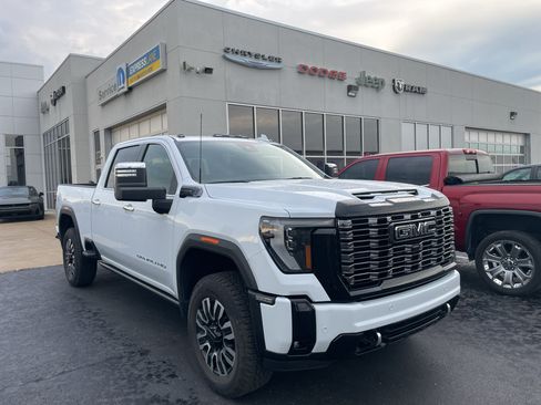 Used 2026 GMC Sierra 2500 Denali Ultimate AWD/4WD image 2