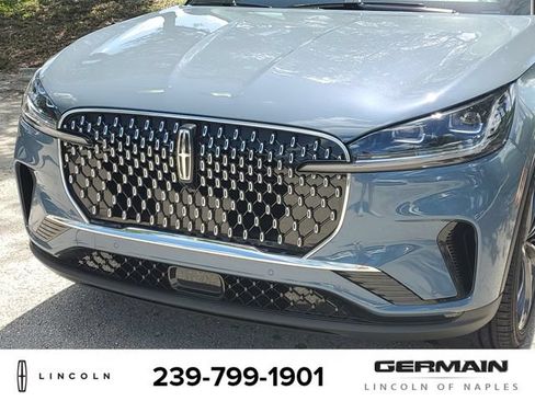 New 2026 Lincoln Aviator Reserve AWD/4WD image 13