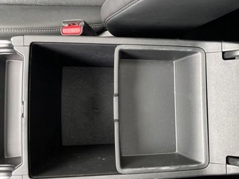 Certified 2023 Kia Sorento S w/ Panoramic Sunroof Package image 11