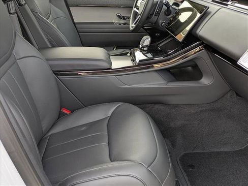 New 2026 Land Rover Range Rover Sport Dynamic SE image 17