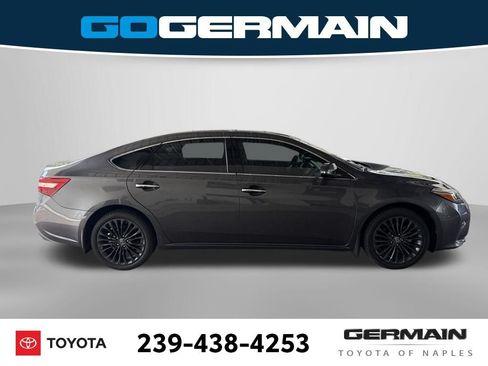 Used 2018 Toyota Avalon Touring FWD image 10