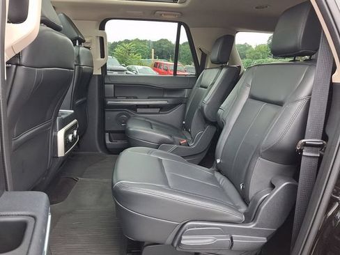 Used 2022 Ford Expedition Max XLT AWD/4WD image 18
