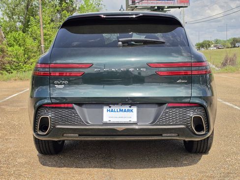Used 2022 Genesis GV70 2.5T AWD/4WD image 5