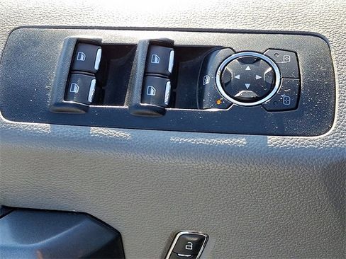 Used 2015 Ford F150 XLT w/ Trailer Tow Package image 24