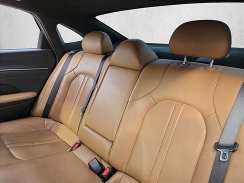 Used 2021 Hyundai Sonata Limited w/ Preferred Accessory Package image 12