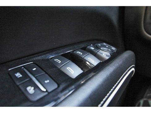 Certified 2023 Cadillac Escalade ESV V image 21