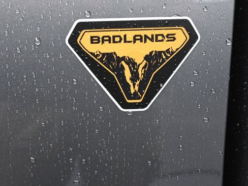 New 2025 Ford Bronco Badlands image 10