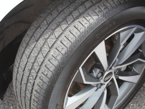 Used 2023 Audi Q5 2.0T Premium Plus w/ Premium Plus Package AWD/4WD image 14