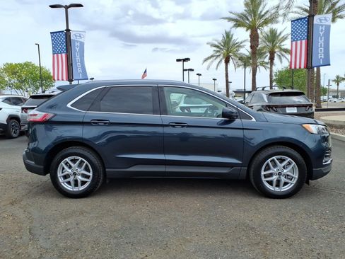 Used 2024 Ford Edge SEL w/ Convenience Package image 4