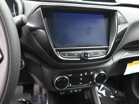 Used 2021 Chevrolet TrailBlazer LT w/ Convenience Package FWD image 15