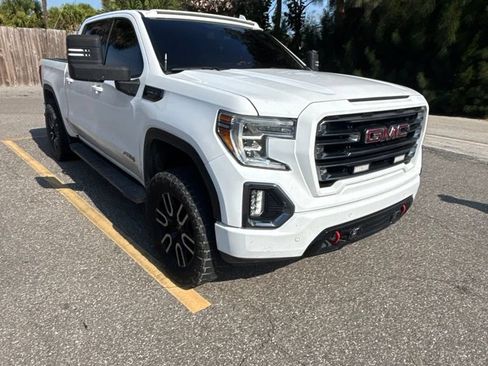 Used 2020 GMC Sierra 1500 AT4 w/ AT4 Premium Package AWD/4WD image 3