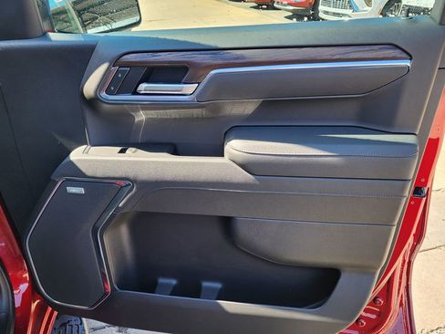 New 2026 GMC Sierra 1500 SLT image 37