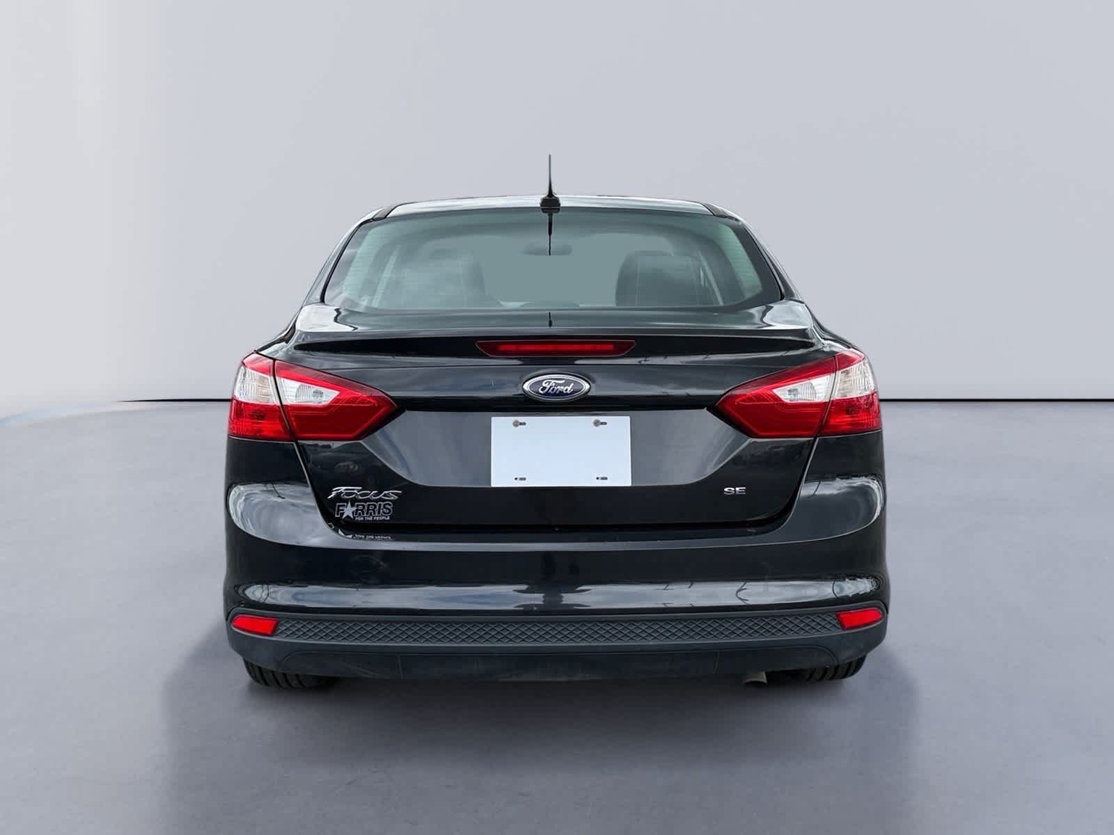 Used 2012 Ford Focus SE FWD image 4