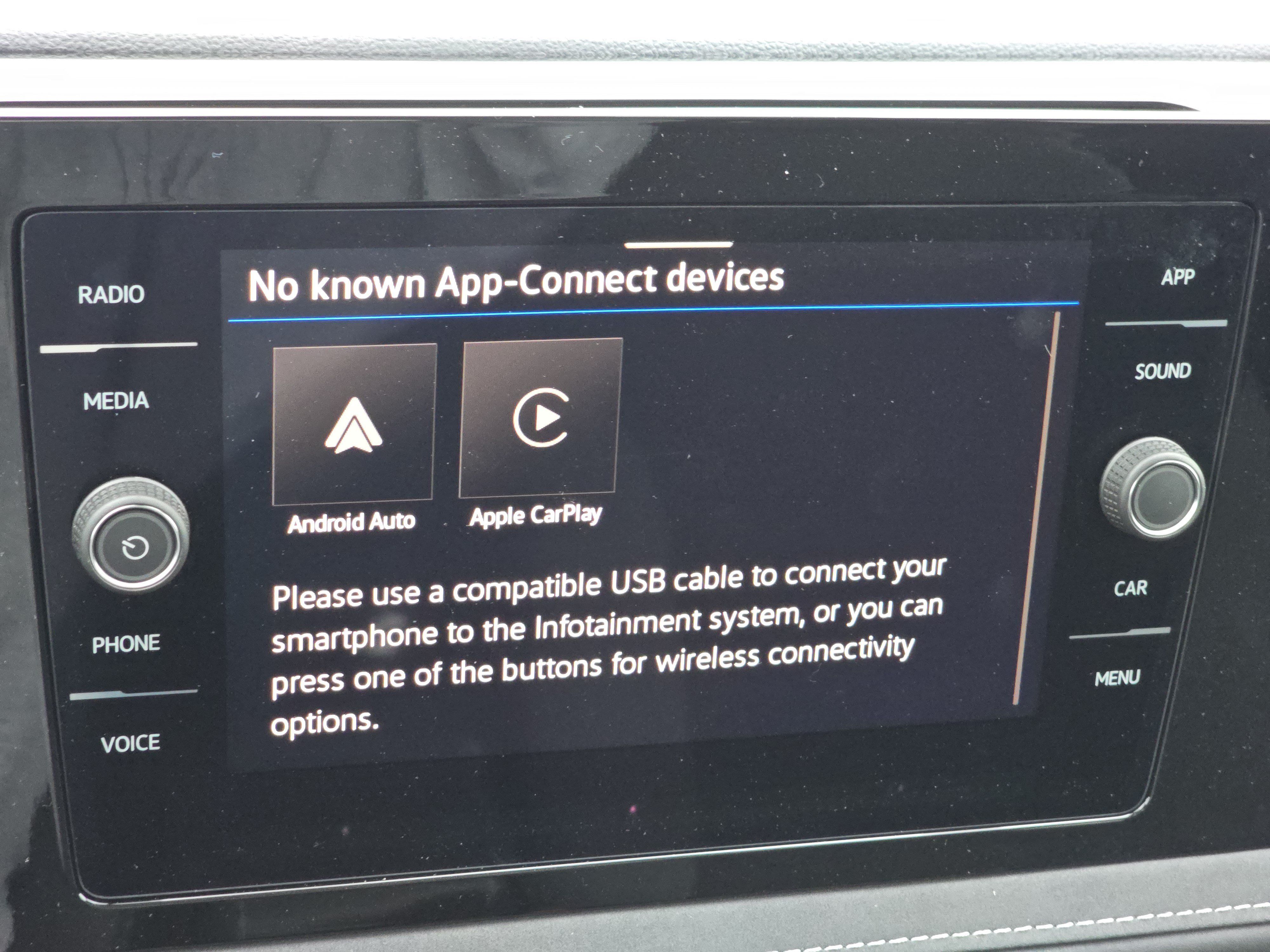 New 2026 Volkswagen Taos SE AWD/4WD image 12