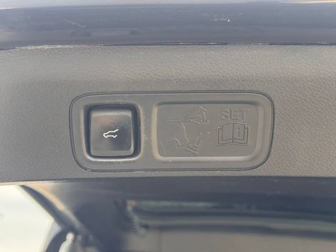 Used 2019 Lincoln Navigator L Reserve AWD/4WD image 39