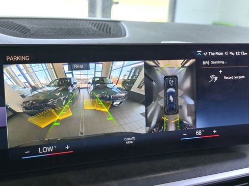 Certified 2023 BMW X7 xDrive40i w/ Executive Package image 25