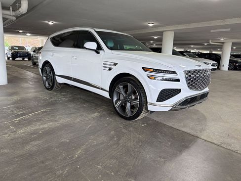 Used 2025 Genesis GV80 3.5T Prestige image 6
