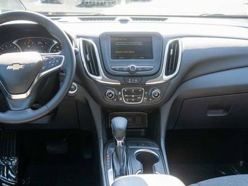 Used 2024 Chevrolet Equinox LT FWD image 15