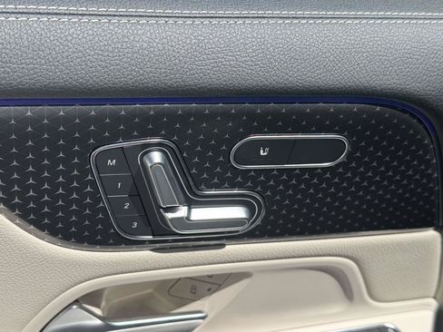Certified 2025 Mercedes-Benz GLA 250 4MATIC image 29