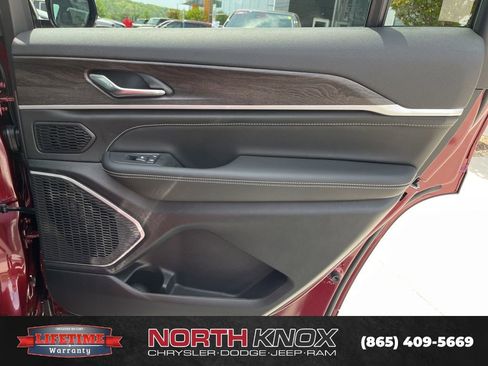 New 2026 Jeep Grand Cherokee L Limited AWD/4WD image 25