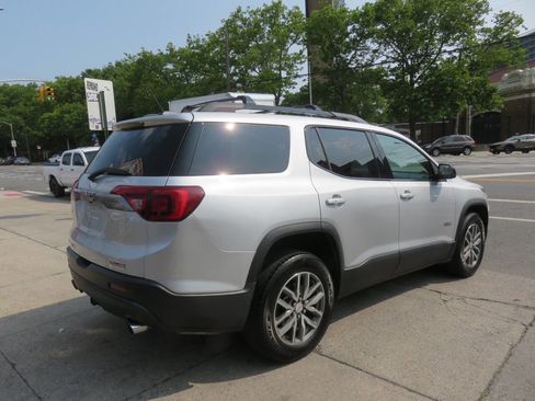 Used 2017 GMC Acadia SLE w/ Driver Alert Package I image 3