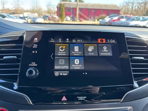 Used 2022 Honda Pilot Sport image 21