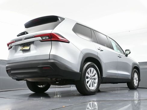 Used 2024 Toyota Grand Highlander XLE image 60