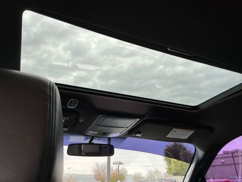 Used 2013 Ford F150 Raptor w/ Luxury Equipment Group image 31