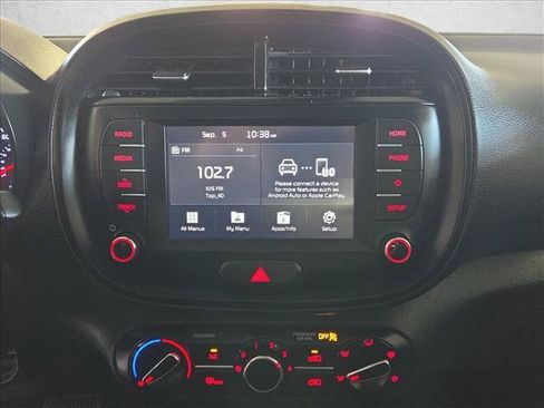 Used 2020 Kia Soul GT-Line w/ GT 2.0L Power Sunroof Package FWD image 13