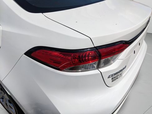 Used 2022 Toyota Corolla LE FWD image 37