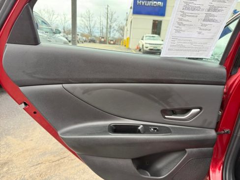 Certified 2023 Hyundai Elantra SEL w/ Convenience Package FWD image 23