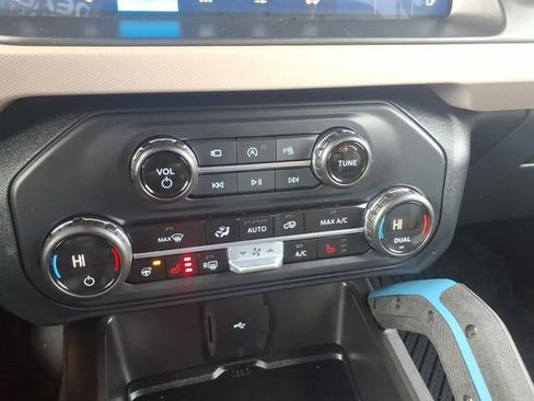 Certified 2023 Ford Bronco Wildtrak image 24