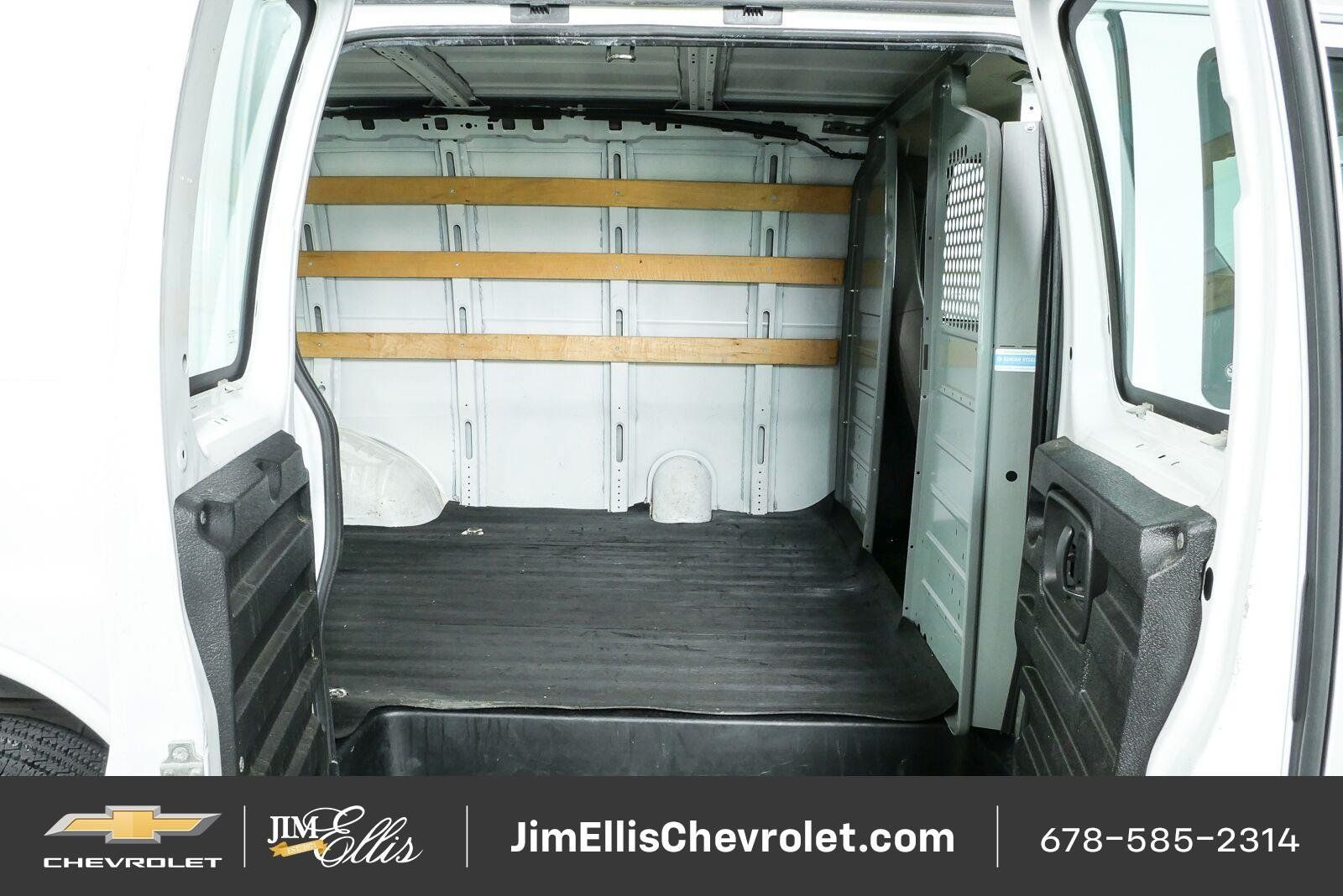 Used 2018 GMC Savana 2500 w/ Driver Convenience Package RWD image 15