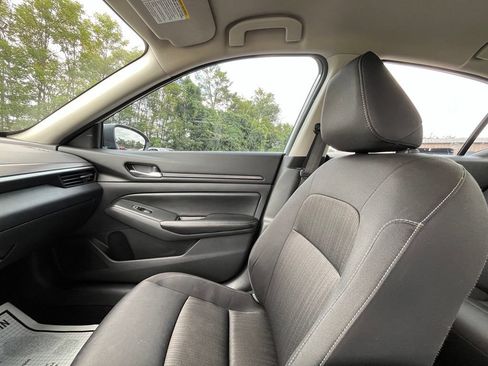 Used 2024 Nissan Altima 2.5 SV FWD image 26