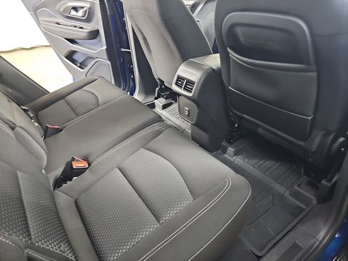 Used 2022 GMC Terrain SLE w/ Driver Convenience Package image 14