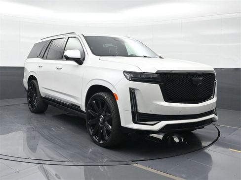 Used 2021 Cadillac Escalade Sport Platinum image 12