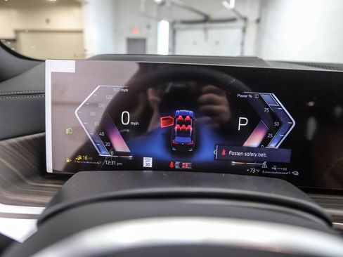 Used 2026 BMW X5 xDrive50e w/ M Sport Package image 14