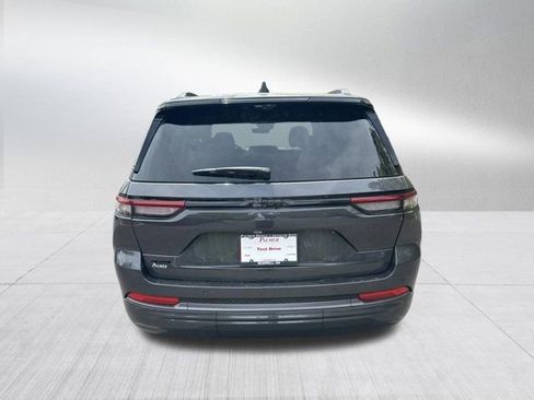 New 2026 Jeep Grand Cherokee Limited AWD/4WD image 6