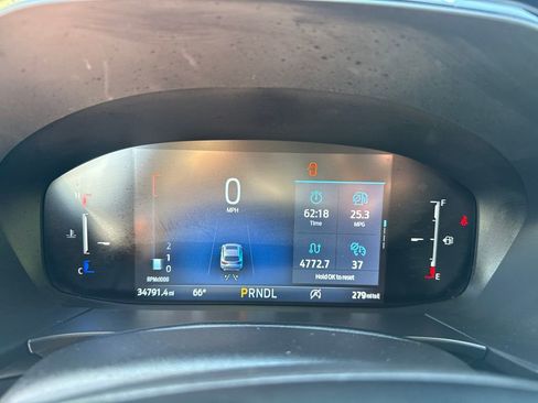 Certified 2025 Ford Escape ST-Line Select AWD/4WD image 15