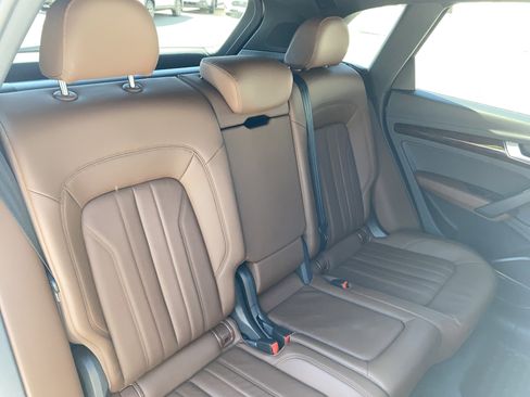 Used 2018 Audi Q5 2.0T Premium Plus w/ Premium Plus Package AWD/4WD image 20