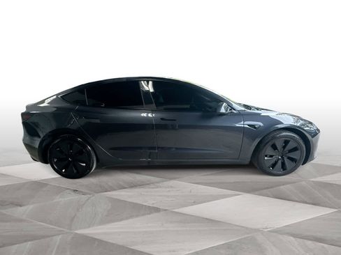 Used 2025 Tesla Model 3 Long Range RWD image 9