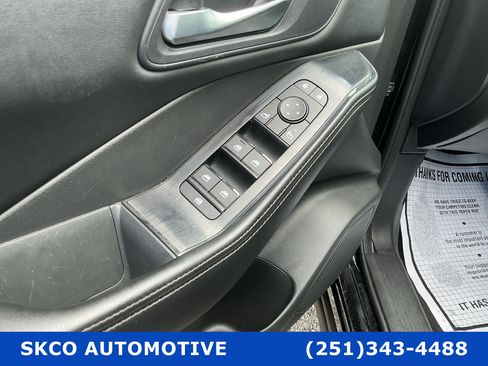 Used 2024 Nissan Rogue SV FWD image 22