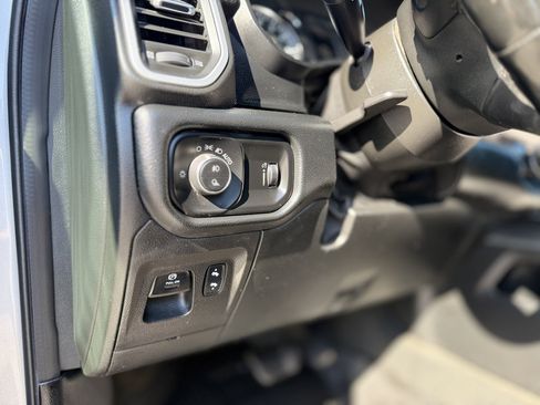 Used 2021 RAM 1500 Big Horn AWD/4WD image 39