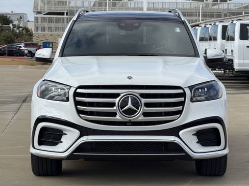 Used 2025 Mercedes-Benz GLS 450 4MATIC image 8