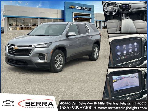Used 2023 Chevrolet Traverse LT image 1