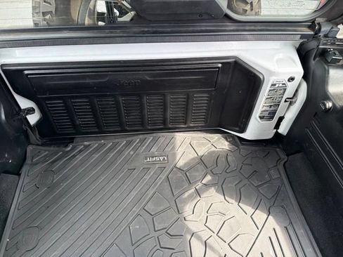 Used 2021 Jeep Wrangler Unlimited Sport AWD/4WD image 31